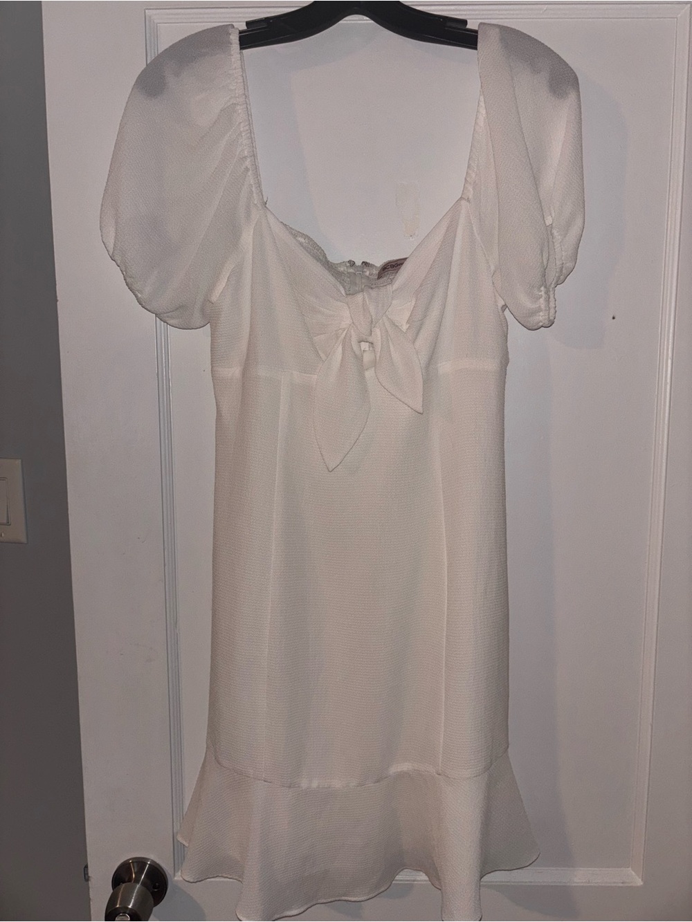 BCBGeneration White Puff Sleeve Tie-Front Chemise Dress